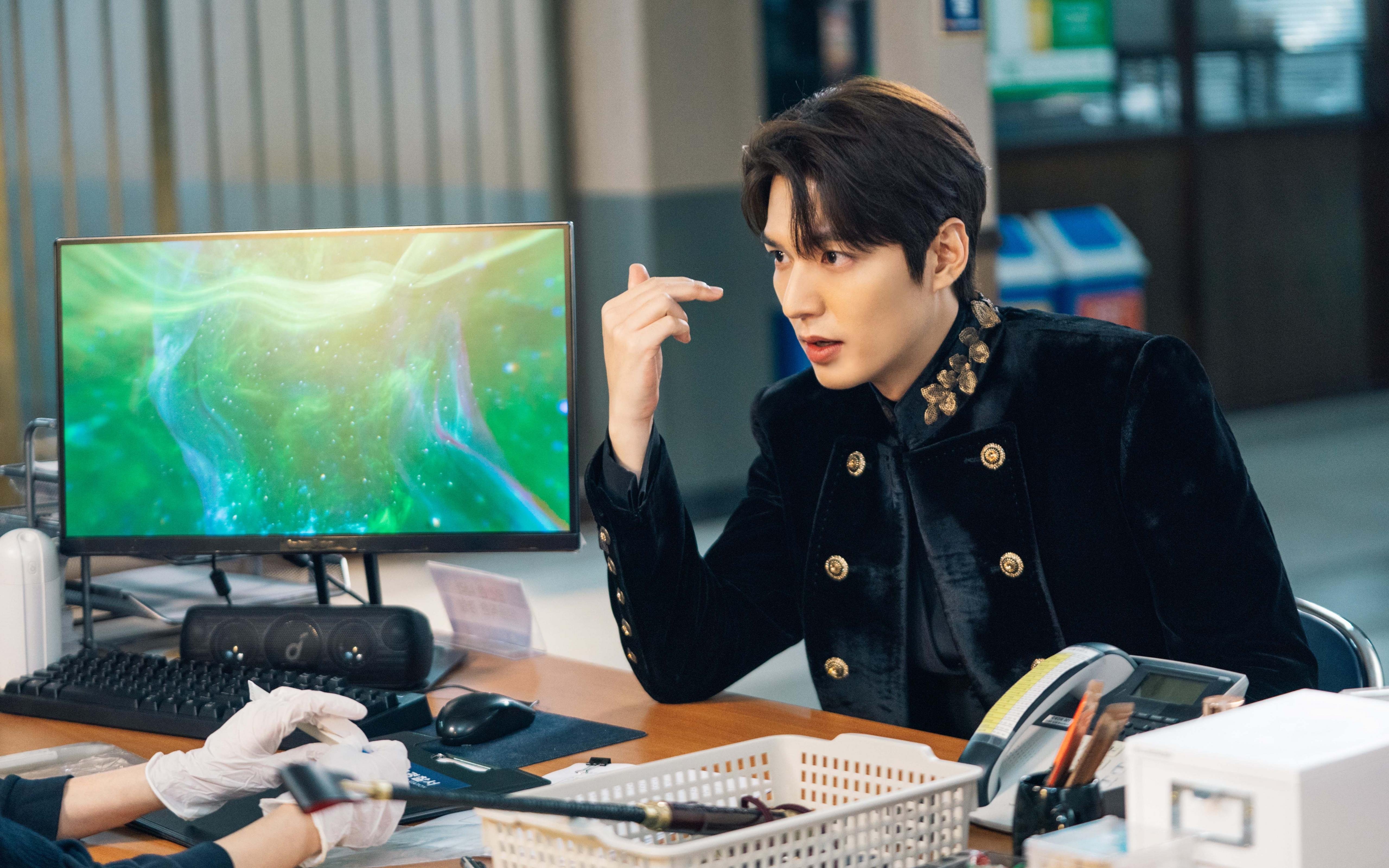 塞内加尔骑手马马杜·巴在非洲马术锦标赛后宣布退役,结束辉煌的职业生涯。