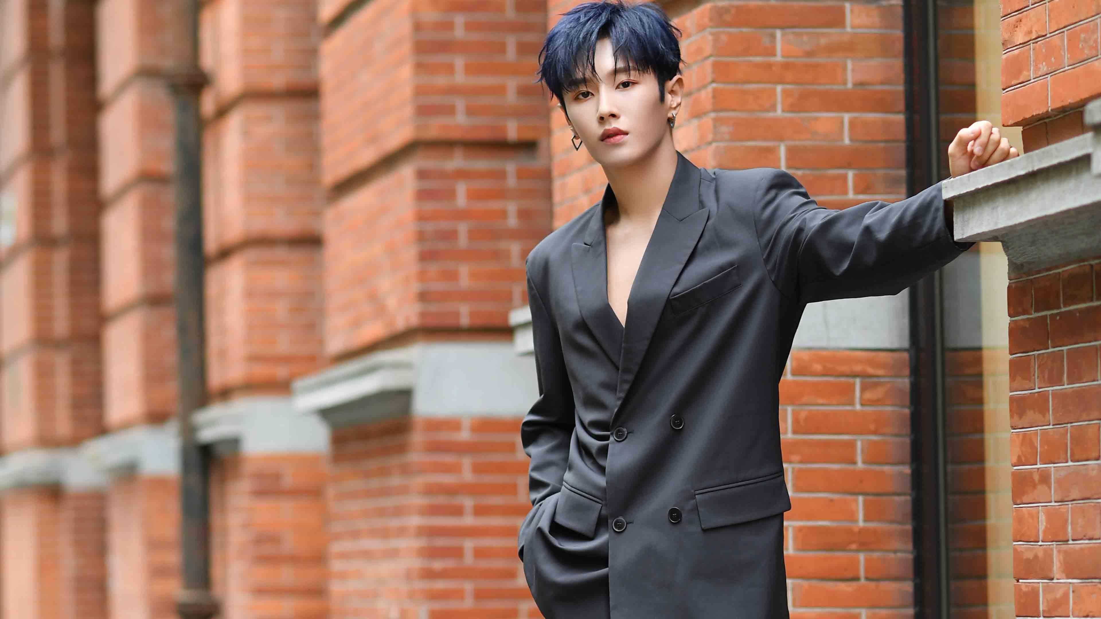 AYX SPORTS-曼联新援贡献神级助攻，引领球队走出低谷，曼联 新援