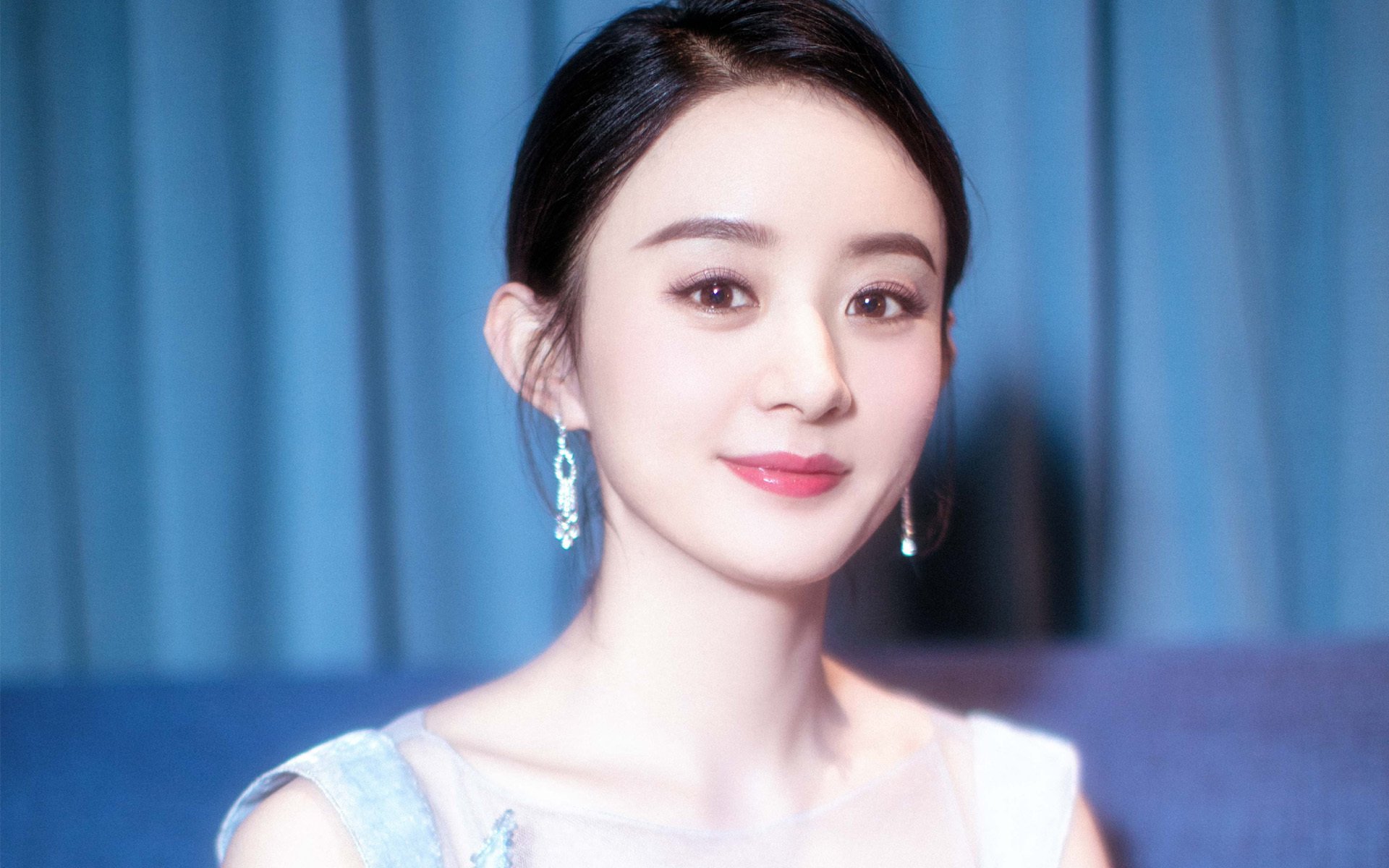 爱游戏体育APP下载-赛场“闪耀之星”：欧冠新锐快速崛起，闪耀之星传奇球员