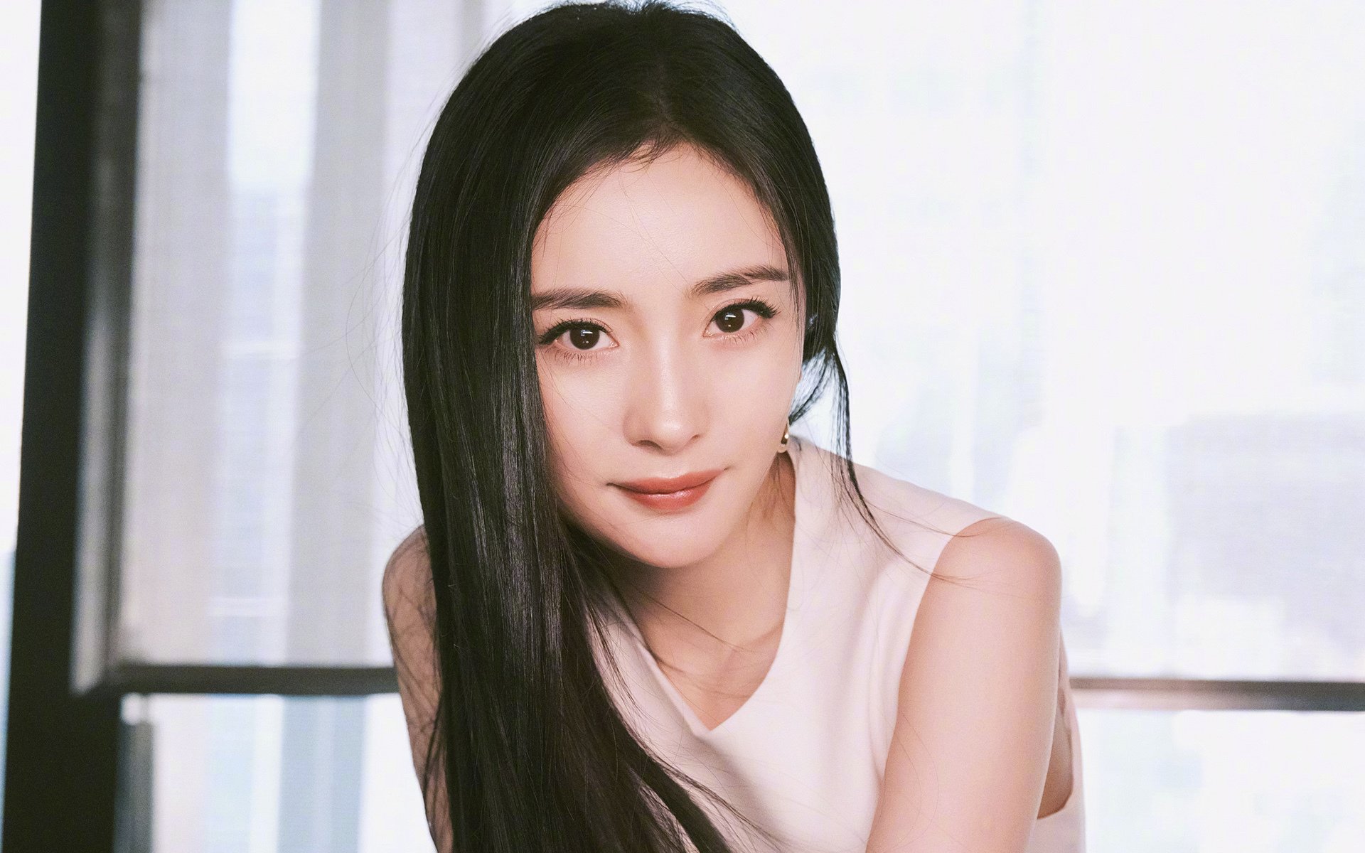 西班牙苦战乌拉圭,欧洲杯资格前景蒙上阴影,西班牙====欧洲杯