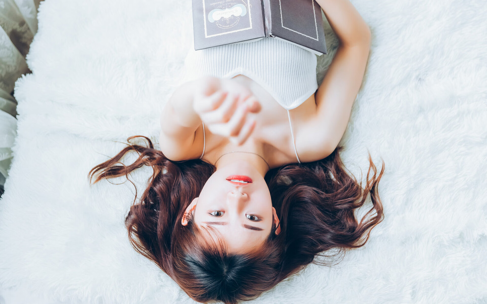 爱游戏体育app-中国足球门将扑救角度偏好与失球分布分析，门将扑救率排行