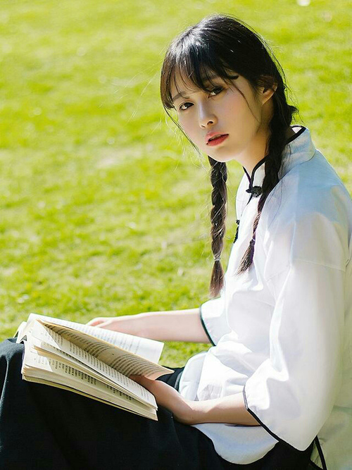 青少年体育蓬勃发展全民健身热情高涨,青少年 体育